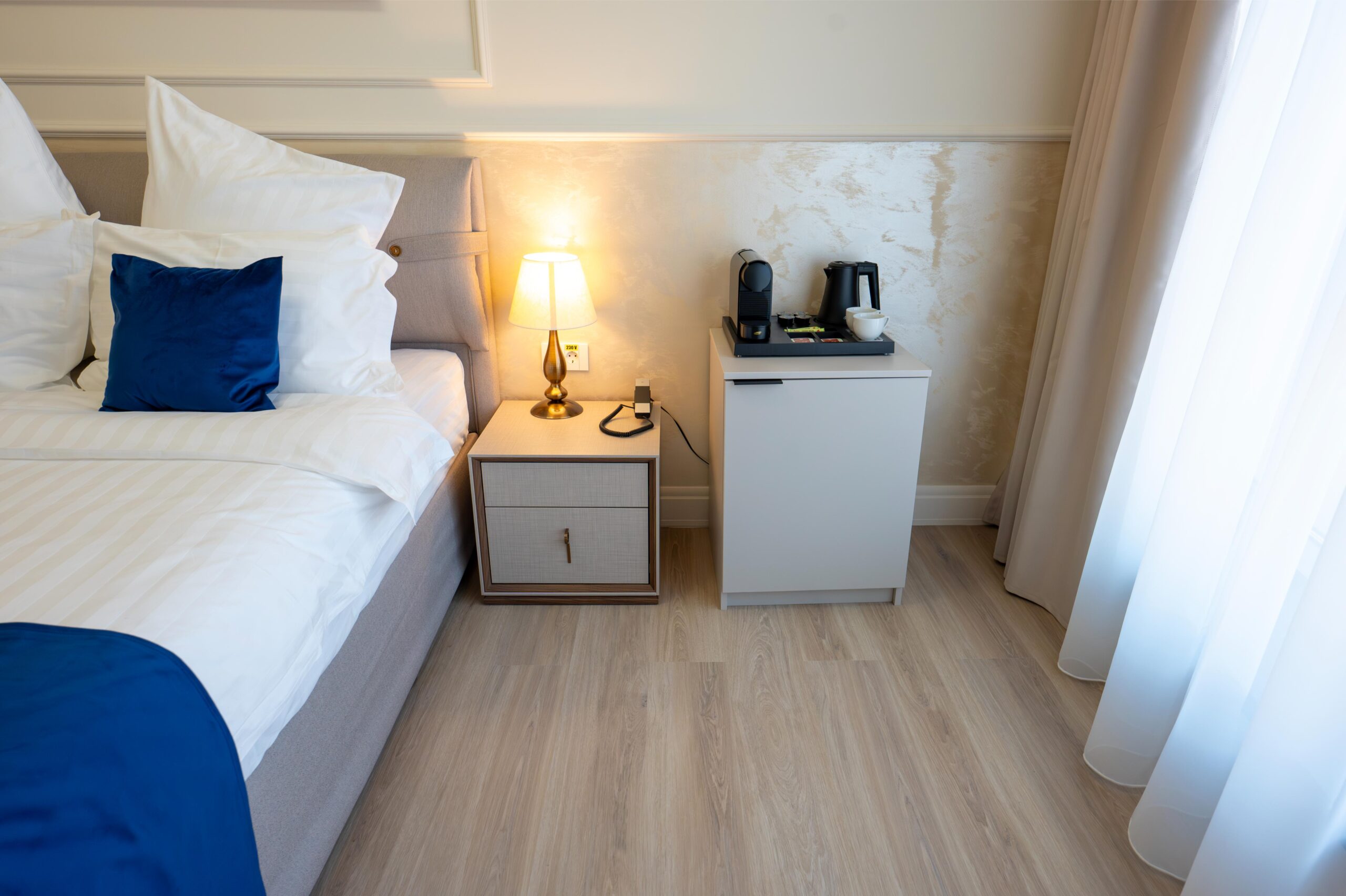 hotel Le Blanc Cotroceni, cazare Bucuresti, cazare Cotroceni, hotel 4 stele Bucuresti, hotel lux Bucuresti, hotel business Bucuresti, hotel centru Bucuresti, cazare Sector 6, hotel Splaiul Independentei, camere hotel Bucuresti, hotel cu mic dejun Bucuresti, hotel cu facilitati premium Bucuresti, hotel confortabil Bucuresti, cazare premium Bucuresti, hotel modern Bucuresti, hotel elegant Bucuresti, hotel boutique Bucuresti Bucuresti, hotel aproape de centru Bucuresti, hotel pentru afaceri Bucuresti, hotel pentru turisti Bucuresti, hotel pentru sejur Bucuresti, hotel cu receptie 24/7 Bucuresti, transfer aeroport Bucuresti, hotel cu servicii transport Bucuresti, hotel Cotroceni, cazare Cotroceni Bucuresti, hotel Sector 6, hotel Splaiul Independentei, hotel aproape de Palatul Cotroceni, cazare Sector 6 Bucuresti, hotel in Cotroceni Bucuresti, hotel in Sector 6 Bucuresti, cazare in Cotroceni Bucuresti, hotel Splaiul Independentei Bucuresti, cazare aproape de metrou Cotroceni, cazare aproape de centru Bucuresti Cotroceni , unde stau in Bucuresti Cotroceni, hotel confortabil Bucuresti, rezervare hotel Cotroceni, hotel 4 stele Cotroceni, cazare ieftina Cotroceni (sau cazare accesibila Cotroceni), hotel dotari moderne Bucuresti, hotel cu WiFi Bucuresti, hotel cu aer conditionat Bucuresti, hotel pentru afaceri Bucuresti, hotel cu transport aeroport Bucuresti, hotel pentru sejur Bucuresti, hotel pentru vizita Bucuresti