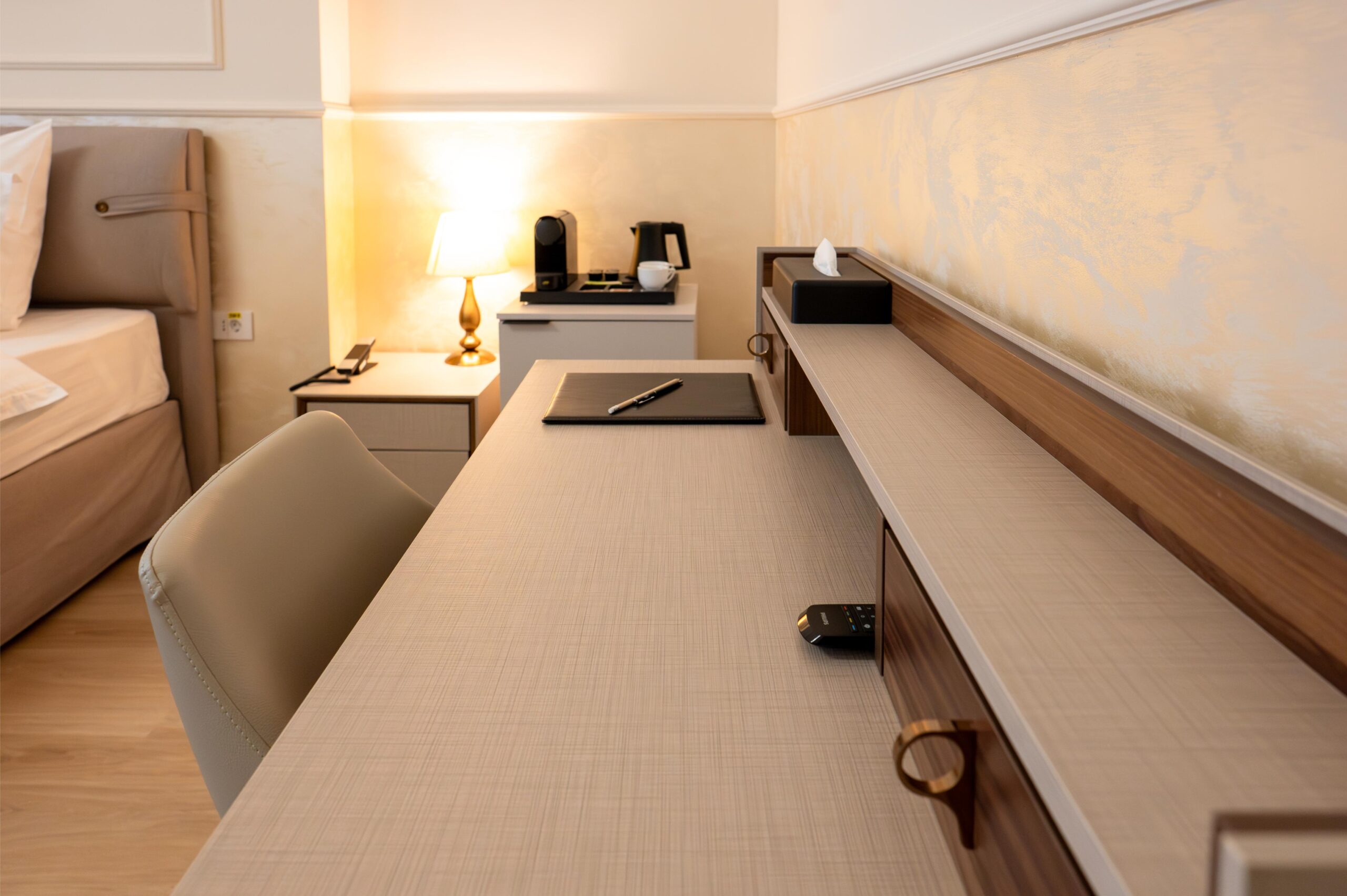 hotel Le Blanc Cotroceni, cazare Bucuresti, cazare Cotroceni, hotel 4 stele Bucuresti, hotel lux Bucuresti, hotel business Bucuresti, hotel centru Bucuresti, cazare Sector 6, hotel Splaiul Independentei, camere hotel Bucuresti, hotel cu mic dejun Bucuresti, hotel cu facilitati premium Bucuresti, hotel confortabil Bucuresti, cazare premium Bucuresti, hotel modern Bucuresti, hotel elegant Bucuresti, hotel boutique Bucuresti Bucuresti, hotel aproape de centru Bucuresti, hotel pentru afaceri Bucuresti, hotel pentru turisti Bucuresti, hotel pentru sejur Bucuresti, hotel cu receptie 24/7 Bucuresti, transfer aeroport Bucuresti, hotel cu servicii transport Bucuresti,  hotel Cotroceni, cazare Cotroceni Bucuresti, hotel Sector 6, hotel Splaiul Independentei, hotel aproape de Palatul Cotroceni, cazare Sector 6 Bucuresti, hotel in Cotroceni Bucuresti, hotel in Sector 6 Bucuresti, cazare in Cotroceni Bucuresti, hotel Splaiul Independentei Bucuresti, cazare aproape de metrou Cotroceni, cazare aproape de centru Bucuresti Cotroceni , unde stau in Bucuresti Cotroceni, hotel confortabil Bucuresti, rezervare hotel Cotroceni, hotel 4 stele Cotroceni, cazare ieftina Cotroceni (sau cazare accesibila Cotroceni), hotel dotari moderne Bucuresti, hotel cu WiFi Bucuresti, hotel cu aer conditionat Bucuresti, hotel pentru afaceri Bucuresti, hotel cu transport aeroport Bucuresti, hotel pentru sejur Bucuresti, hotel pentru vizita Bucuresti