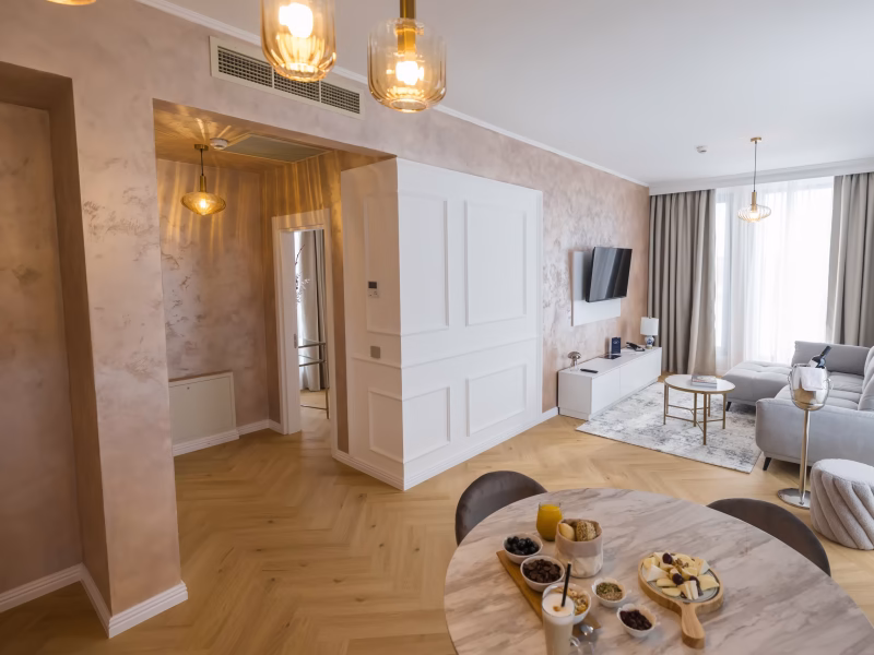 Junior Suite with Balcony - 4