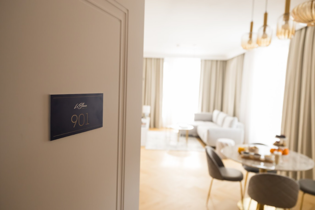 Facilitatile si caracteristicile unui hotel de 4 stele. Experienta oferita de Le Blanc Cotroceni